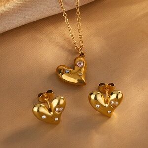Elegant Gold Heart Jewelry Set
